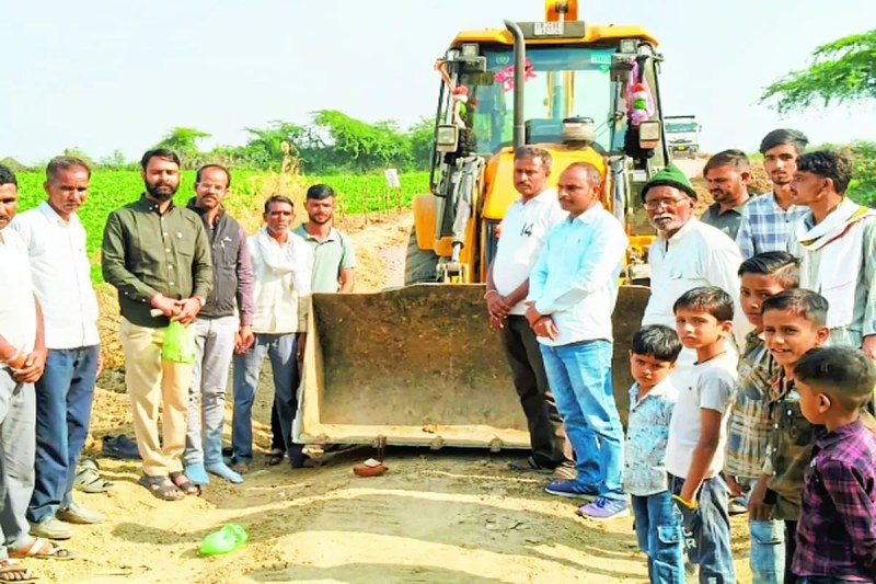 आजादी के 78 साल बाद सामरा गांव को मिली पक्की सडक़ की सौगात