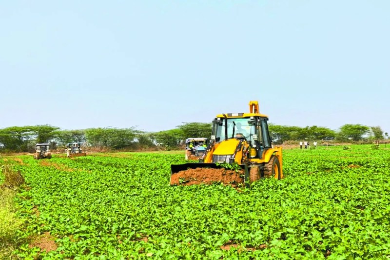 प्रशासन ने दुगारी में 108 बीघा चरागाह भूमि को अतिक्रमण मुक्त कराया
