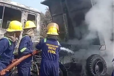 रायपुर की ओर जा रहे ट्रक में भीषण आग, जलकर हुआ राख, देखें वीडियो