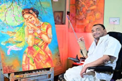 CG News: दिव्यांग चित्रकार बसंत राष्ट्रपति के हाथों होंगे सम्मानित, व्हीलचेयर पर बैठकर बनाते है चित्र