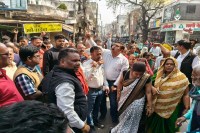 CG Crime: मुस्लिम युवक ने दुकान में घुसकर चाकू से गोदा, हिन्दू संगठन ने रैली निकलकर किया चक्काजाम