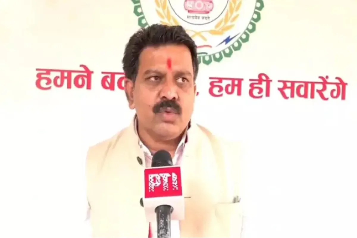 CG News: छत्तीसगढ़ में SIR प्रक्रिया के बीच गृहमंत्री का बड़ा बयान, कहा- 2003 की मतदाता सूची में नाम होना जरुरी, नहीं तो जाना पड़ेगा जेल