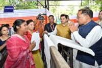 मुख्यमंत्री विष्णु देव साय ने आमजन की समस्याएँ सुनीं, मौके पर दिए त्वरित समाधान