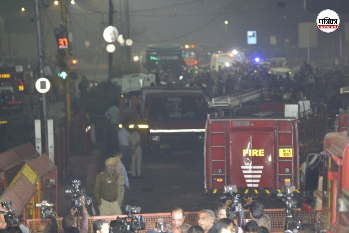 दिल्ली में कार में हुआ विस्फोट