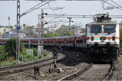 coimbatore-ajmer special train Ratlam Railway mp news