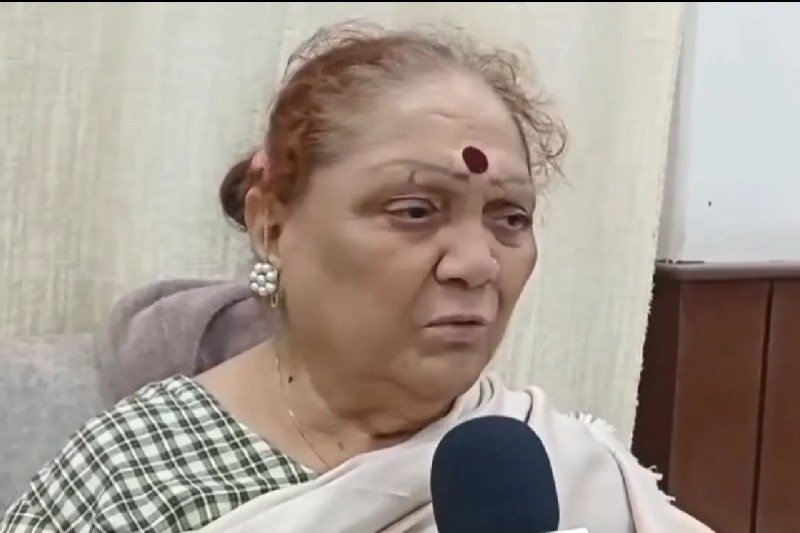 former mla shabnam mausi denied rest house entry Kinnar Mahasammelan mp news