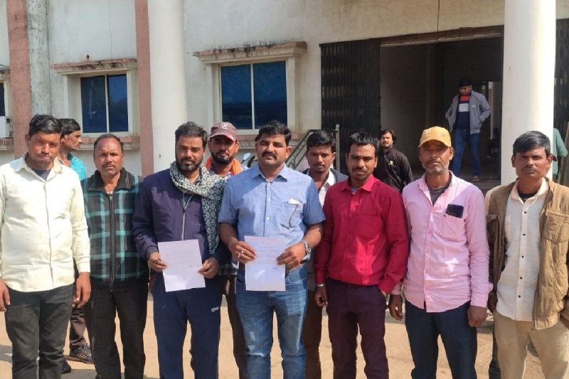 adani cement plant guna Kumhar-Prajapati samaj protest mp news
