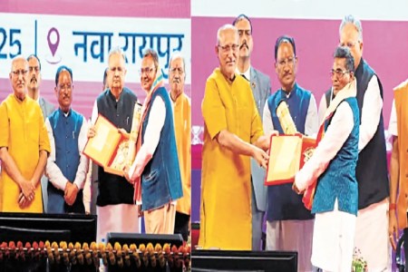 CG News: दो विभूतियां राज्य अलंकरण से सम्मानित, भुवनदास को गुरु घासीदास व राकेश तिवारी को लक्ष्मण मस्तुरिया सम्मान