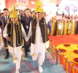 MP CM Mohan Yadav holds Governor Mangubhai Patel's hand