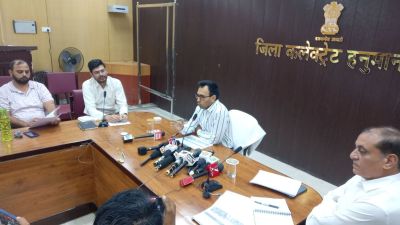 कुछ लोग फैलाते हैं गलतफहमी, मीडिया का काम सही सूचना लोगों तक पहुंचाना