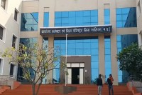 fake commissioner order fraud advocate cheated shivpuri mp news