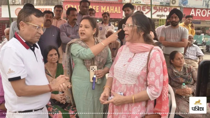 meerut central market demolition protest women anger bjp leader bulldozer issue