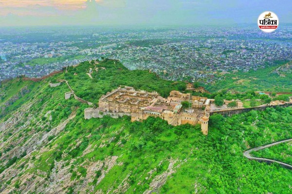 नाहरगढ़ किला