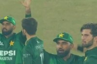 Fakhar Zaman and Shaheen Afridi angry at third umpire