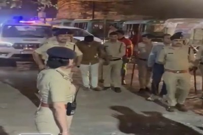 गुंडे की परेड कराते हुए घासमंडी में ले गई पुलि