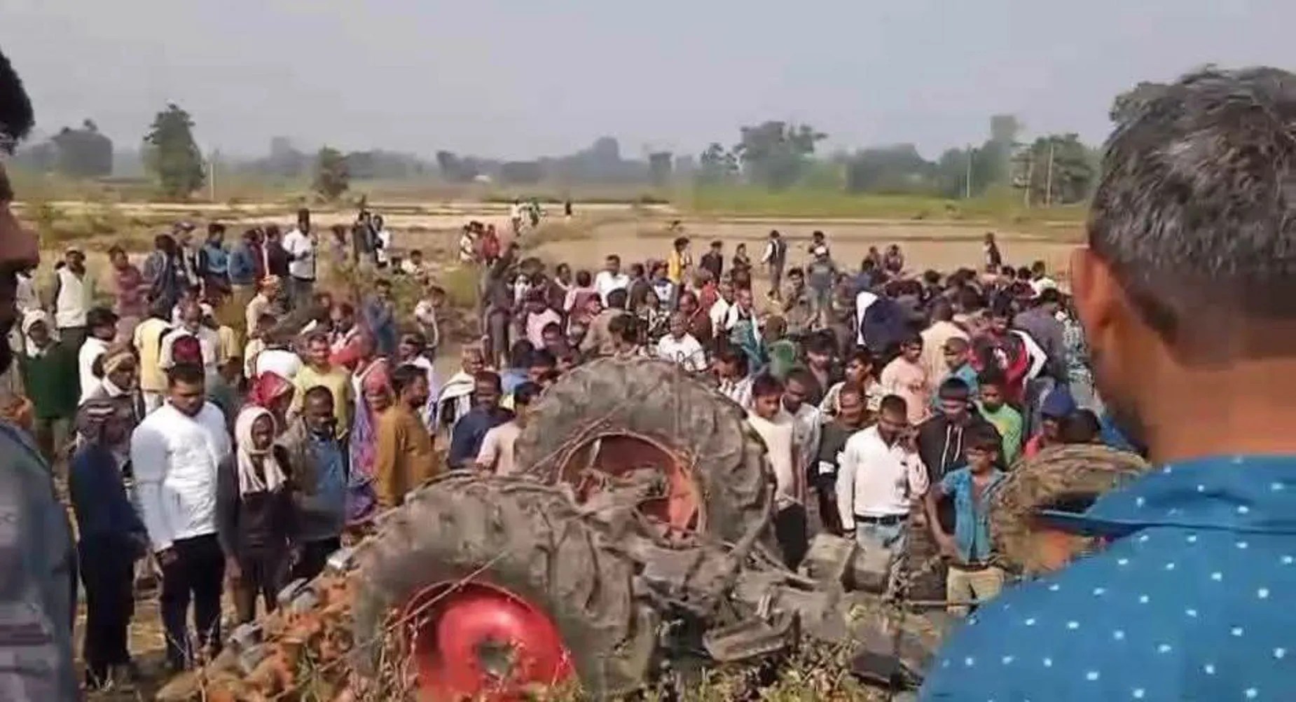 अमहिया सोंधिया गांव में हादसा, खेत की जुताई के दौरान हुई दुर्घटना