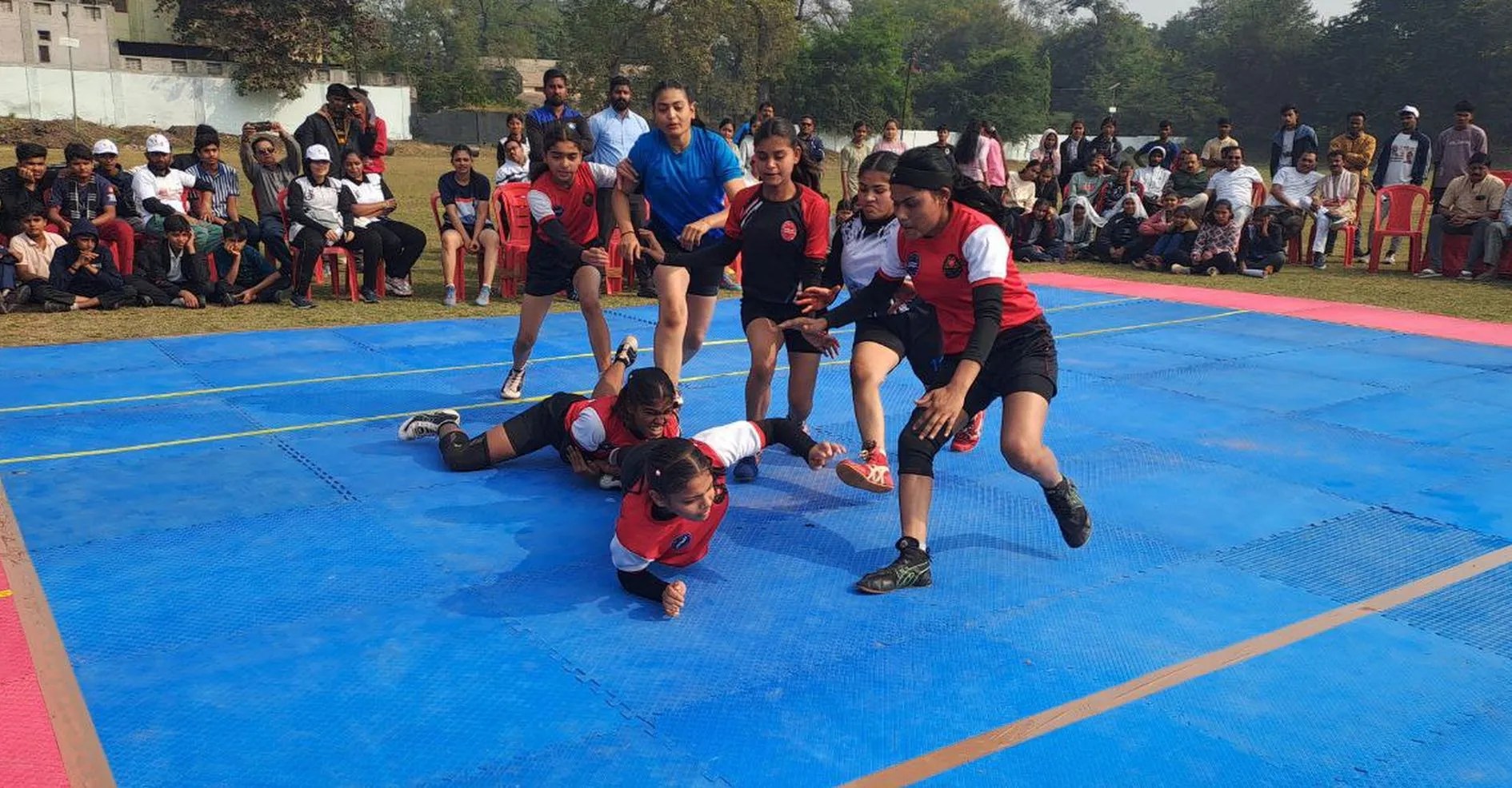 सांसद खेल महोत्सव… मैराथन दौड़ से हुई शुरुआत, कबड्डी में खिलाडिय़ों ने दिखाए दांव