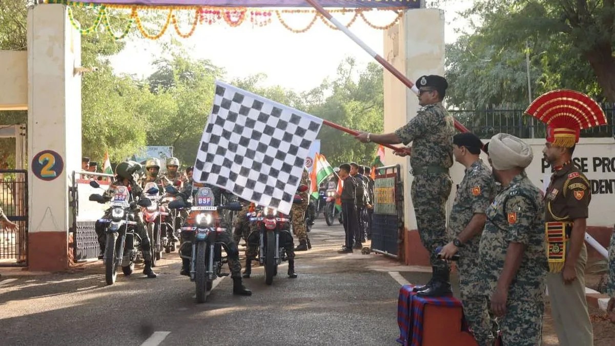 Video: बीएसएफ मोटरसाइकिल रैली फतेहगढ़ पहुंची, राष्ट्रीय एकता और नशा मुक्ति का दिया संदेश
