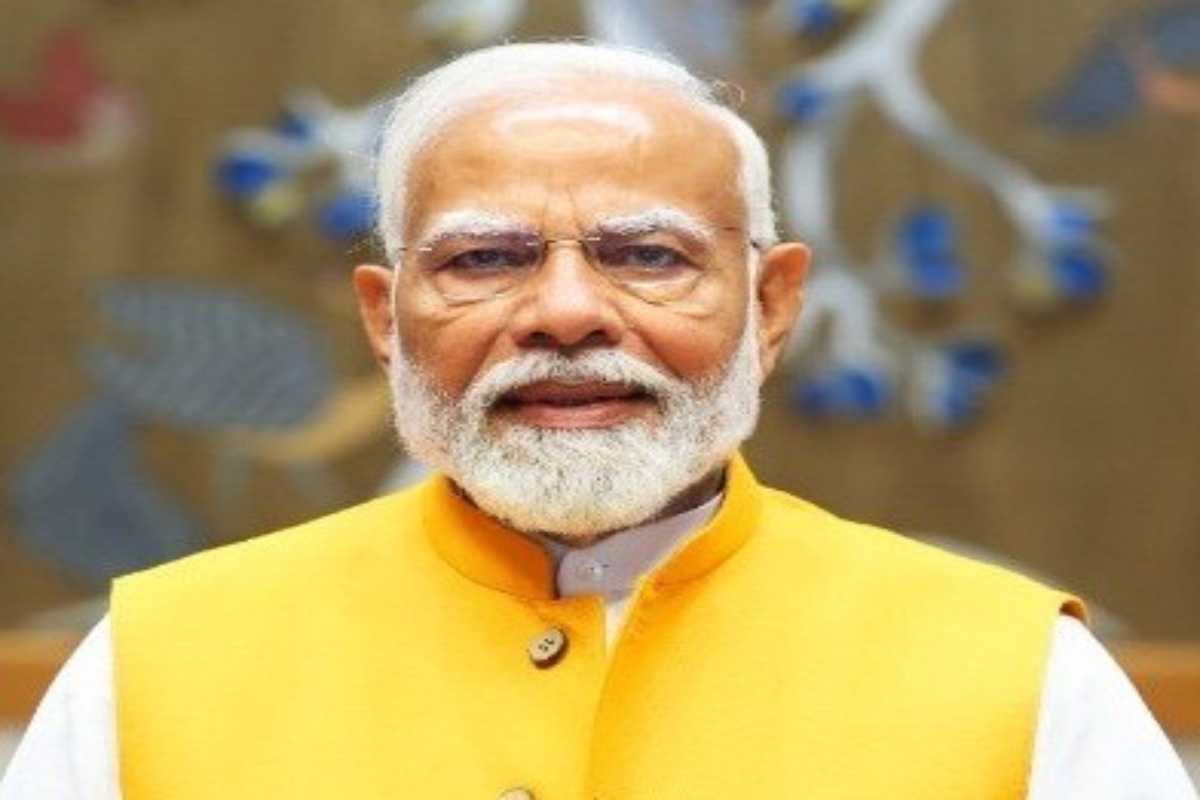 prime minister narendra modi visit varanasi on november 8 and flag off 4 new vande bharat trains