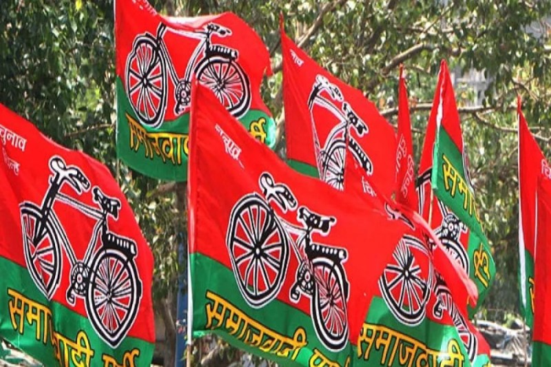 gayatri prasad prajapati granted parole know all about former samajwadi party minister lucknow