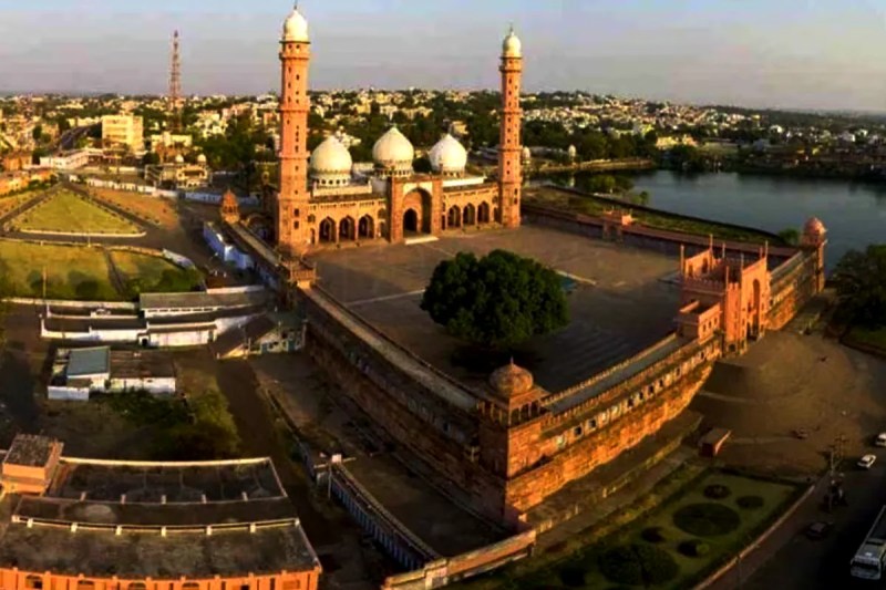 Asia's Largest Mosque