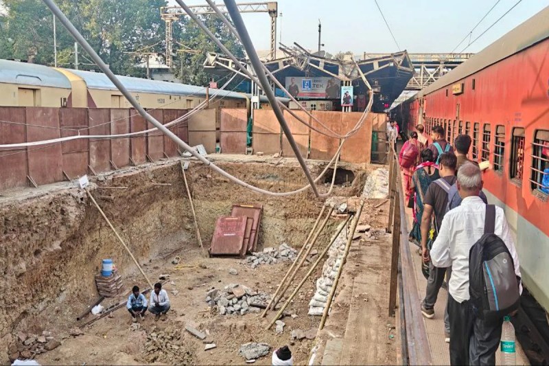 Trouble due to construction at Katni Junction