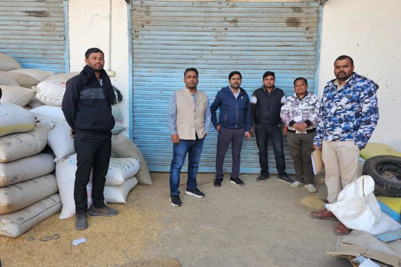 Illegal paddy seized from warehouse in katni