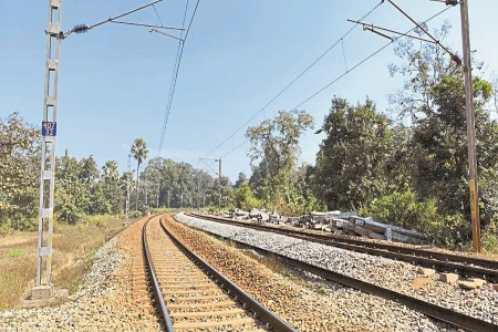 रेलवे ने लगा दी सीएम की बस सेवा पर ब्रेक (photo source- Patrika)