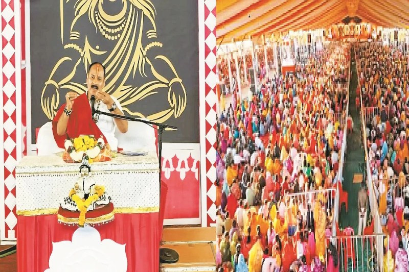 शिव महापुराण कथा में पंडित मिश्रा का प्रवचन (photo source- Patrika)