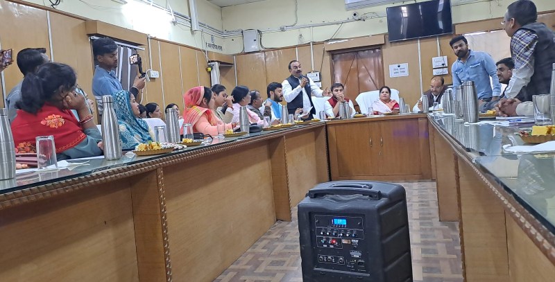 The meeting of Nagar Palika Parishad Bina was held