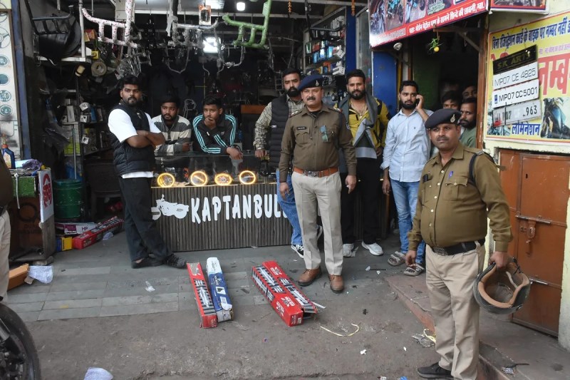 ट्रेफिक पुलिस ने की कार्रवाई