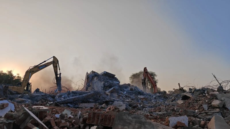 150 Structures Demolished Around Kamal Lake