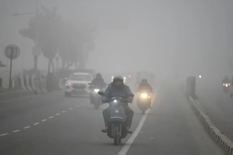 Lucknow AQI (फोटो सोर्स : WhatsApp News Group)