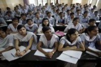 कक्षा में बैठे छात्र-छात्रा (File Photo Patrika)