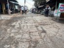 Lakhs of rupees were spent on asphalting in the wards, but poor quality work resulted in potholes.