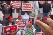 चित्रकूट ट्रेजरी घोटाले को लेकर विधानसभा परिसर में गरमाई राजनीति (फोटो सोर्स : Ritesh Singh )