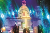 यीशु मसीह के जन्मदिन पर चर्च में दिखी रौनक (photo source- Patrika)