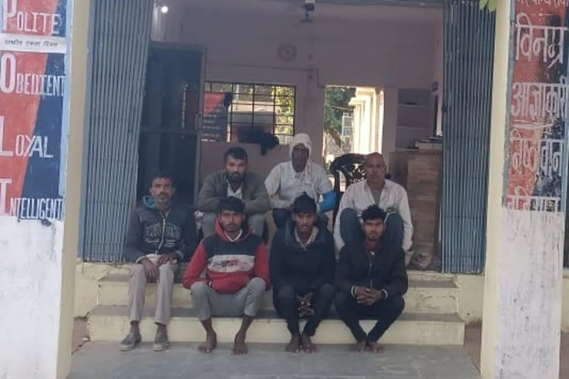 हत्या प्रयास मामले में दो पक्षों के सात आरोपित गिरफ्तार Seven accused from both sides arrested in attempt to murder case