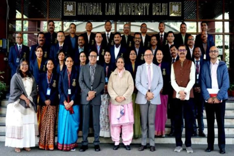 30 police officers from MP reached Cambridge University, England