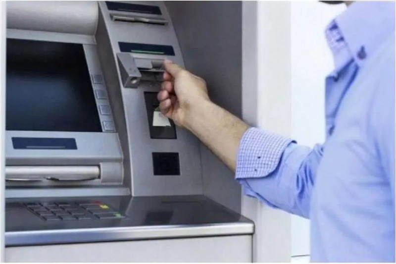 The digital payment craze: Shopping with a single click, ATMs are empty.