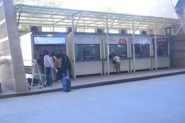 Airline working crash