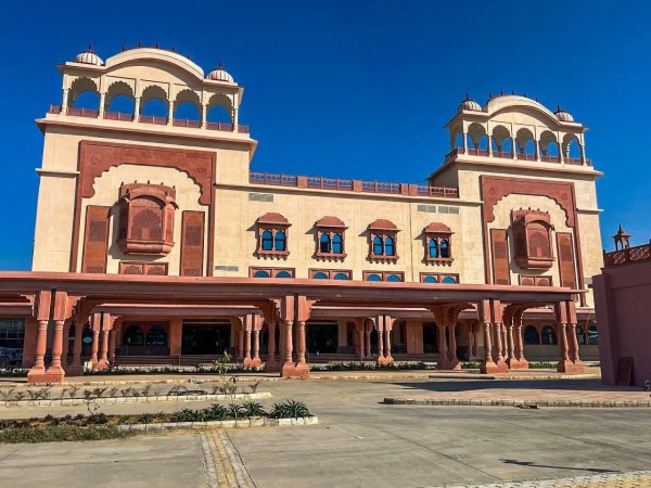 New entry for railway station is ready to use