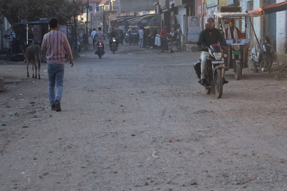 झटके और धूल के गुबारों से जल्द निजात, अगले सप्ताह से नई सडक़ Quick relief from shocks and dust storms, new road from next week