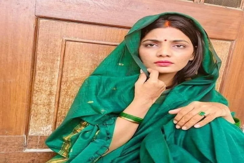 बेल खारिज होते ही गरजीं नेहा सिंह राठौर, बोलीं- सच के लिए जान देने से भी पीछे नहीं हटूंगी (फोटो सोर्स : Neha Singh X)