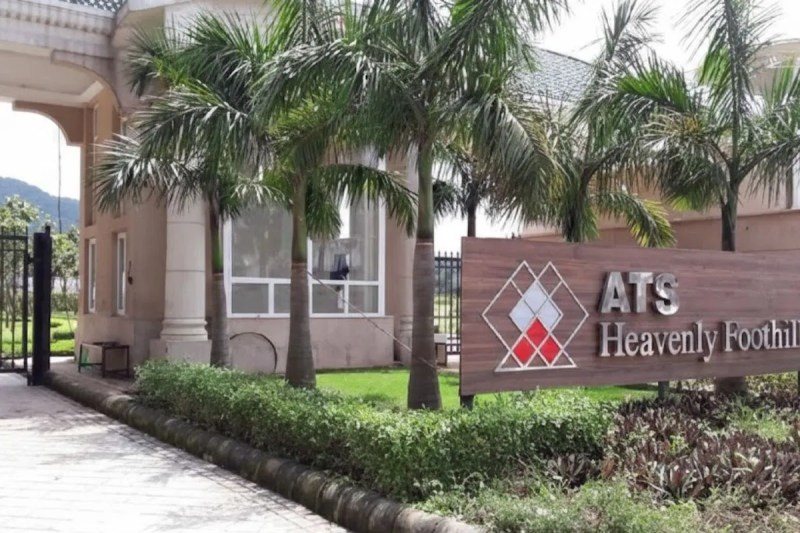 A case has been registered against the builder in connection with the assault incident at the IAS-IPS ATS colony in Dehradun