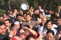 AAP protest against delhi pollution AQI Weather latest Prediction Delhi NCR