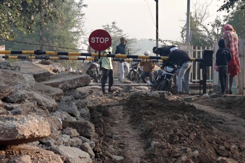 13 तक बंद रहेगा रेलवे का गेट संख्या 43