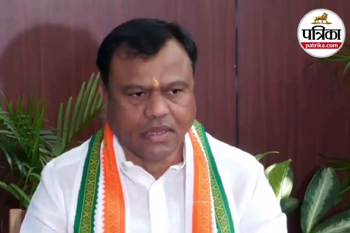 CG News : कांग्रेस ने की प्रधानमंत्री आवास पर श्वेत पत्र जारी करने की मांग