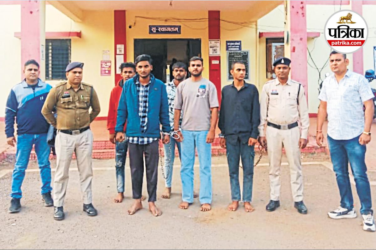 कार जलाने वाले 5 आरोपी गिरफ्तार (फोटो सोर्स- पत्रिका)