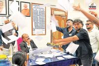 कल्याण कॉलेज में एनएसयूआई पदाधिकारियों के उत्पात का मामला (फोटो सोर्स- पत्रिका)